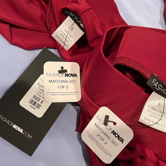 COPY - Egyptian Queen cutout set burgundy - Picture 8 of 9